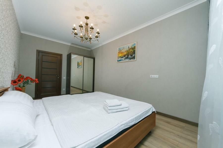 Apartmant In Kpi З Двома Спальнями Kiev Luaran gambar